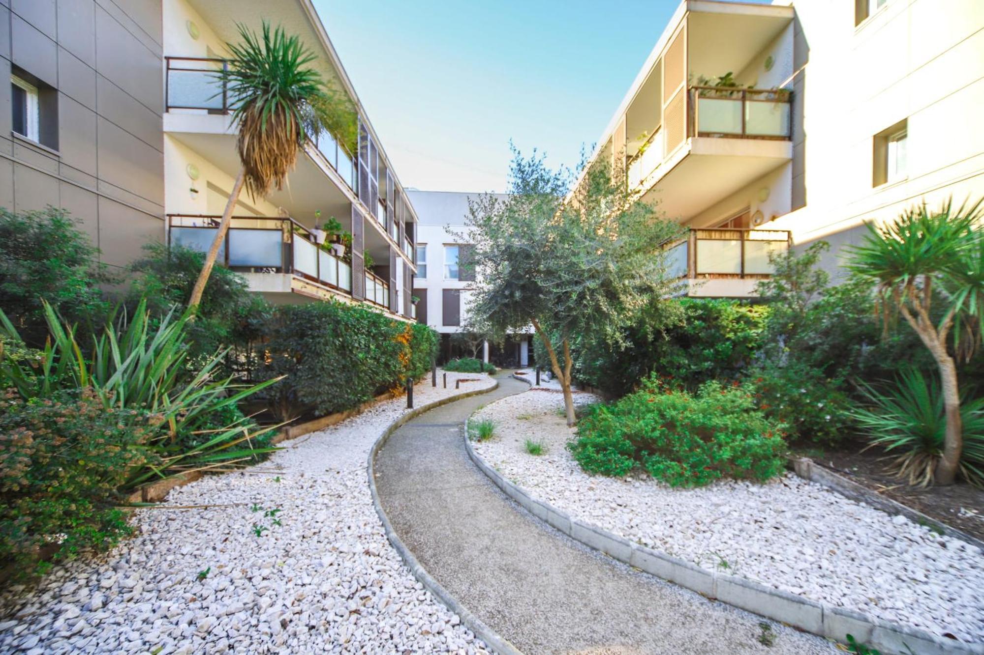 T2 Florescence Proche Montpellier Parking Castelnau-le-Lez Exterior photo